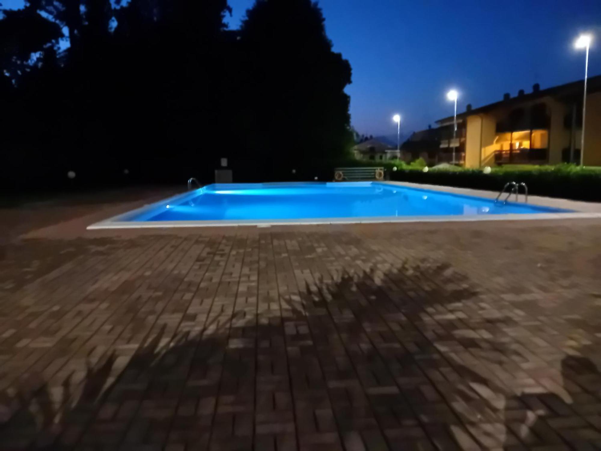 Апартаменты Casa Adela Дезенцано-дель-Гарда Экстерьер фото